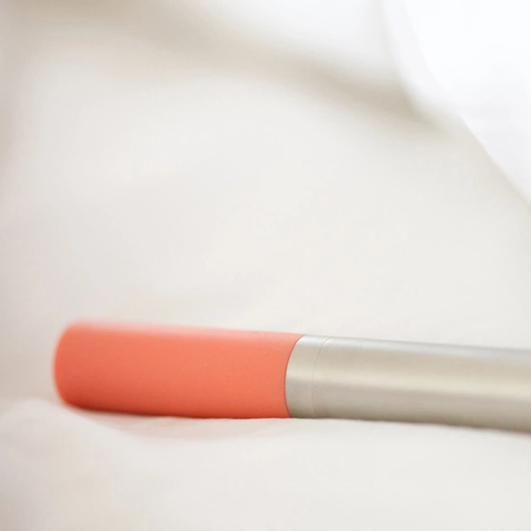 Crave Wink Blue - Dyskretny wibrator punktowy, wodoodporny, 10,6 cm